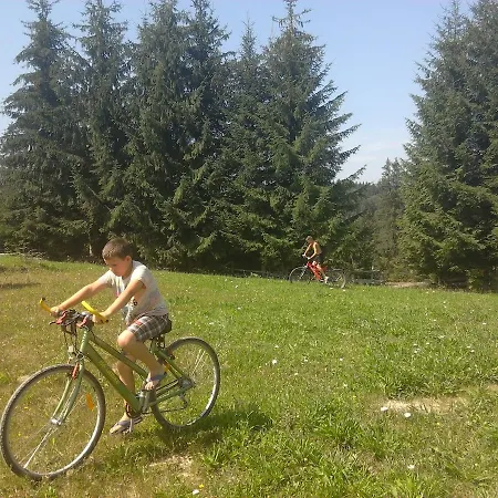 Eco Nad Karpatamy Hrobyshche